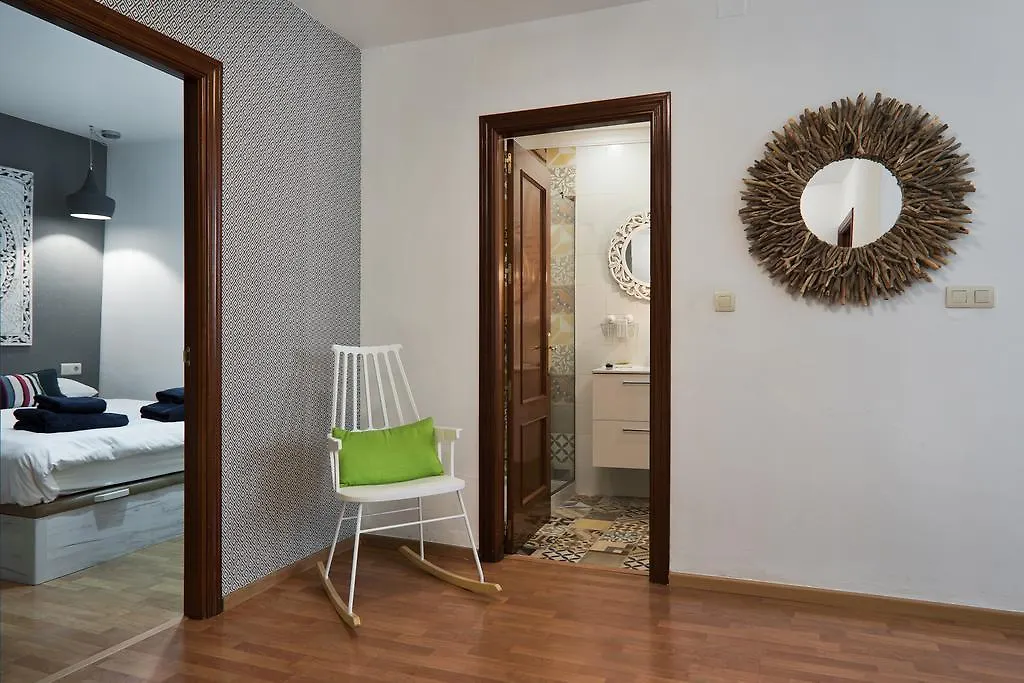 Urbanchic Oasis Centre Apartment Malaga